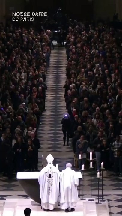 Cathédrale Notre-Dame de Paris : "Il est né le divin Enfant ! » résonne pour la première fois depuis l’incendie