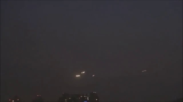 Fantastic UFO (ovni) sighting in Santiago - Chile Dec 2015