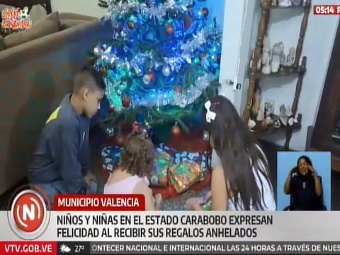 Carabobo | Niños y niñas de Valencia reciben con alegría sus obsequios navideños