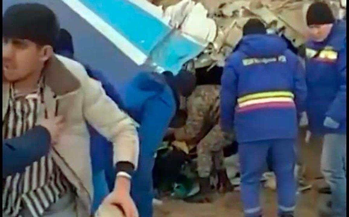 Tragedia aérea en Kazajistán: Sobrevivientes relatan momentos de terror