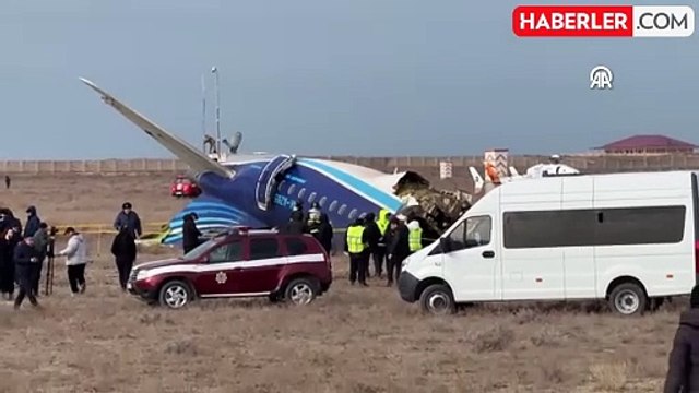 Ukrayna, Azerbaycan Uçağının Rus Hava Savunması Tarafından Düşürüldüğünü İddia Etti
