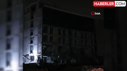 Hatay'da Eğitim ve Araştırma Hastanesi'nin Bloğu Yıkıldı