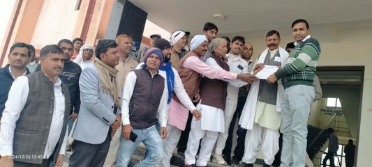 VIDEO: केन्द्रीय गृह मंत्री के बयान का विरोध, तहसीलदार को सौंपा ज्ञापन