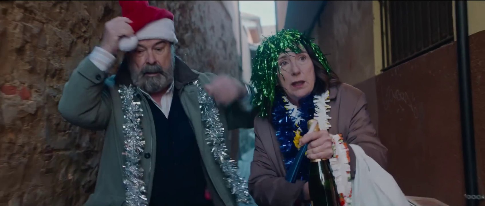 Un lío de millones - Tráiler