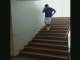 Descendre les escaliers en glissant