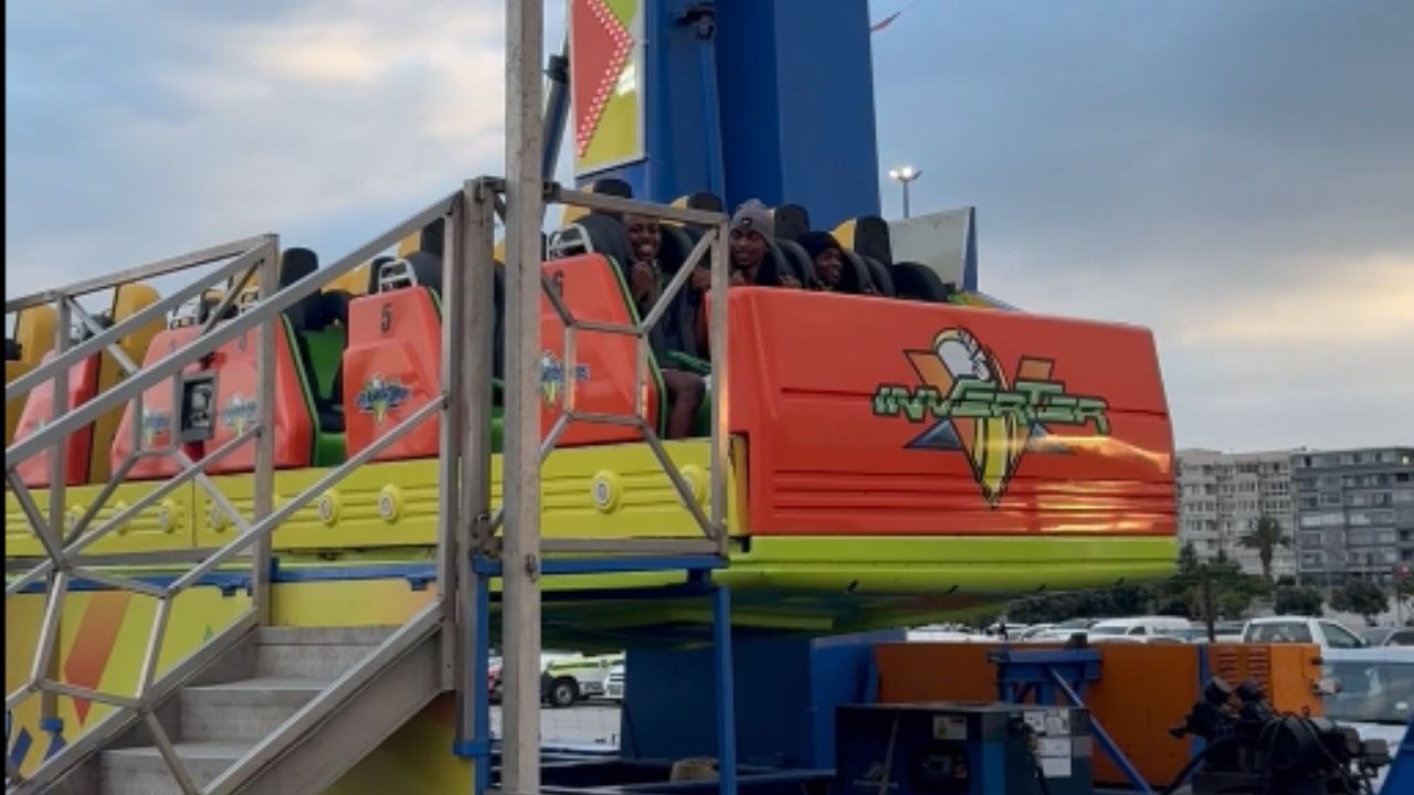 Boys get really scared on the scariest playland ride and faint mid-air ...