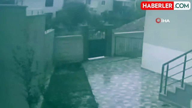 Aydın'da Aşırı Yağışlar Bahçe Duvarını Yıktı