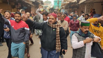 उर्स से पहले अंदरकोट से देहली गेट तक गरजी जेसीबी, अंदरकोट में हुआ विरोध, की नारेबाजी