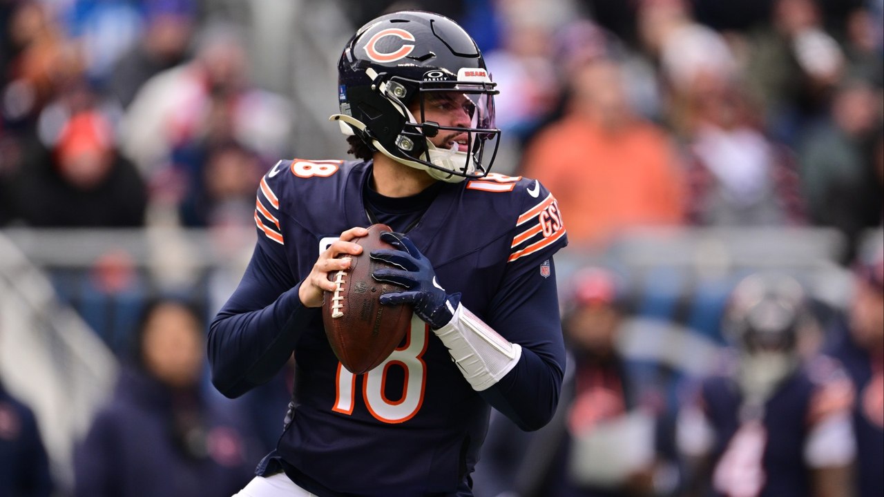 Caleb Williams vs. Geno Smith: Quarterback Head-to-Head Analysis
