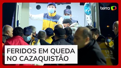 Sobreviventes de acidente aéreo no Cazaquistão chegam ao Azerbaijão para tratamento médico