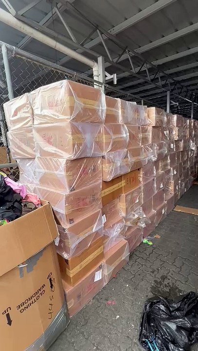 Aduanas encuentra millones de cigarrillos y municiones en contrabando