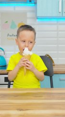 Ice cream without the mess? 🍦 Mom’s genius idea!