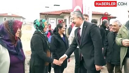 Osmaniye'de Depremzedelere 50 Yeni Köy Evi Teslim Edildi