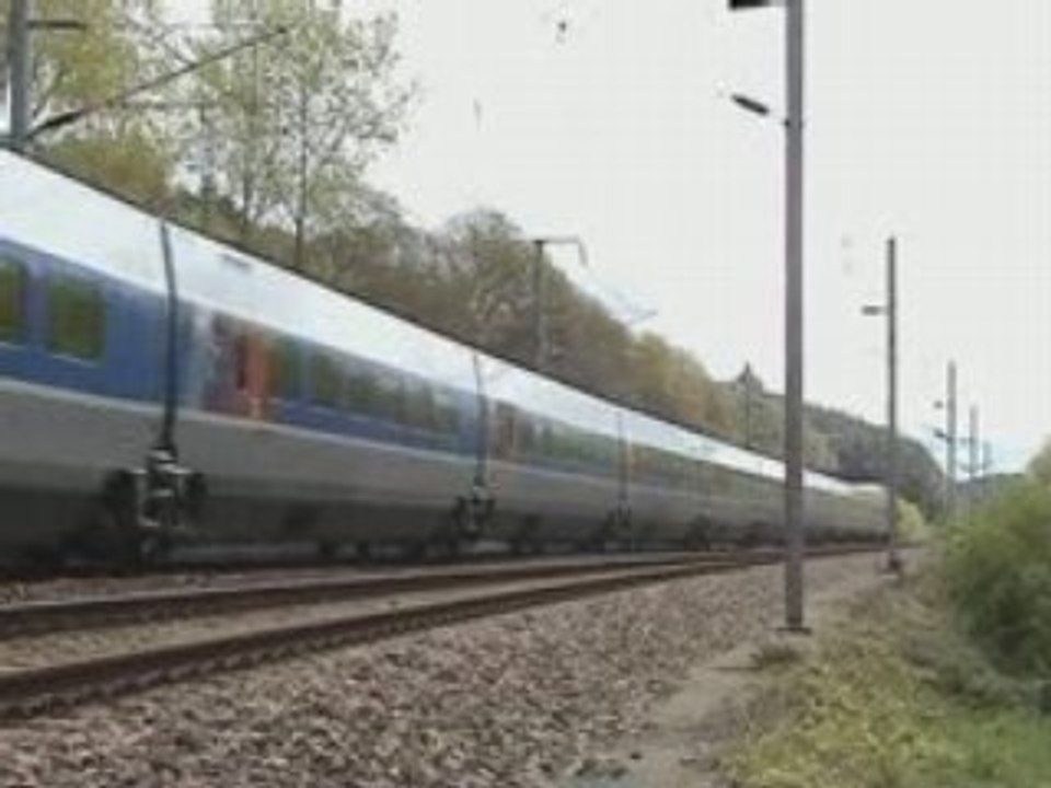 03 280408
