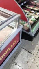 Ukrayna'da mide bulandıran manzara! Streç filme sarılmış yavru domuzlar tepki çekti
