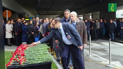 Sospechas de que un misil ruso pudo derribar el avión que se estrelló en Kazajistán