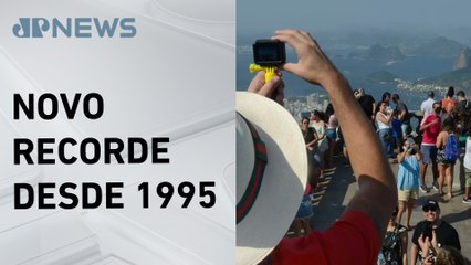 Turistas estrangeiros injetaram mais de US$ 6,6 bilhões na economia do Brasil em 2024