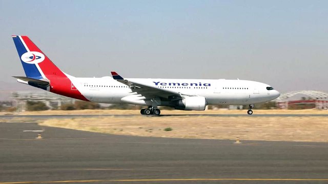 استئناف الرحلات من مطار صنعاء غداة الغارات الإسرائيلية