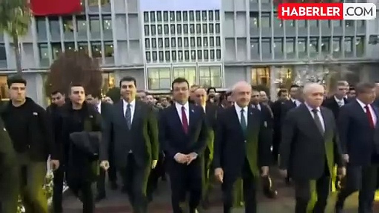 Kılıçdaroğlu'nun mal varlıklarına ve banka hesaplarına haciz konuldu