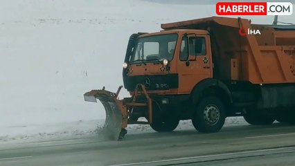 Van'da Kar Yağışı Sürücülere Zor Anlar Yaşattı