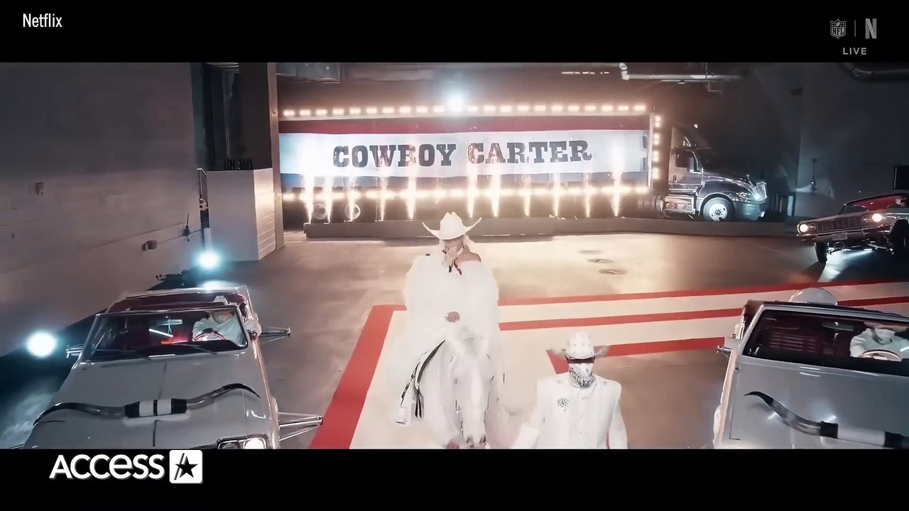 A cheval et vêtue d'un manteau de fourrure blanc, Beyonce en direct sur Netflix fait exploser les audiences avec 27 millions de téléspectateurs lors de son show de Noël à la mi-temps des matchs du NFL