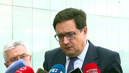 López acusa a Ayuso de "estar obsesionada con atacar a todas horas al presidente del Gobierno"