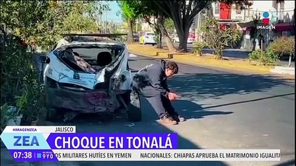 Camioneta se incrusta contra un domicilio en Tonalá y genera daños importantes