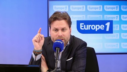 Mickaël Dorian - 14 panneaux Stop dans une avenue à La Rochelle, une commerçante perd sa clientèle, l'adjoint du maire répond