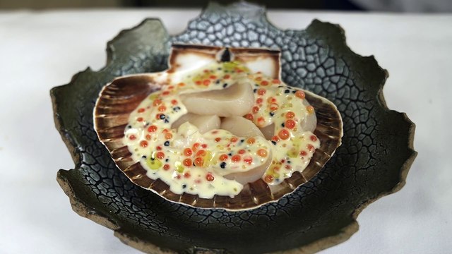 Saint-Jacques, beurre blanc et œufs de poissons