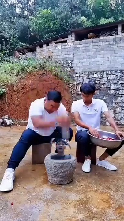 Muka di tumbuk di jadikan bumbu