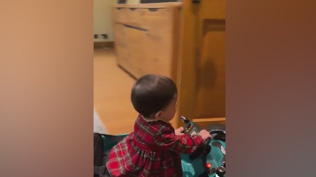 Es la envidia de todos los Alonsistas en redes: vean el regalo a un niño de 9 meses que todos quieren