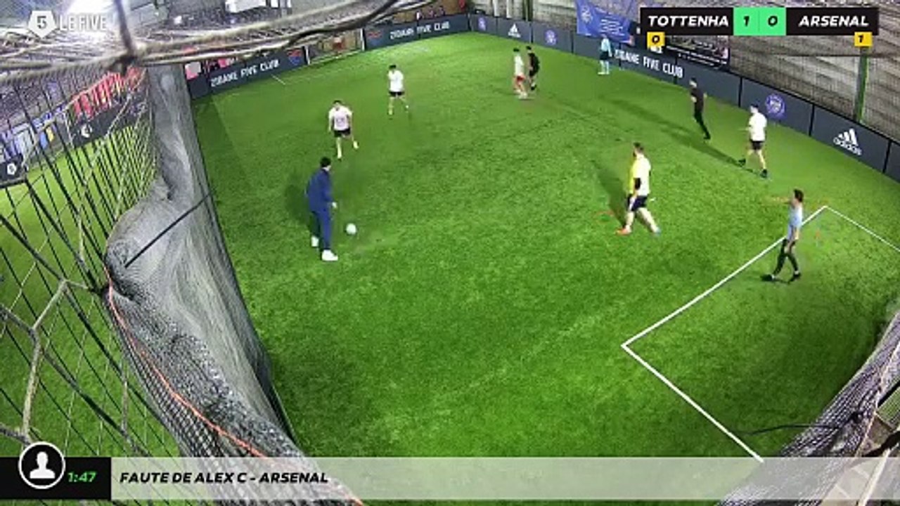 Faute de Alex C - Arsenal