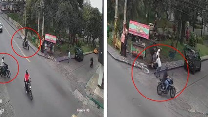 En video: víctima de robo logró tumbar a ladrón de una moto y la quemó en Pereira