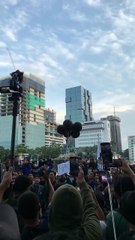 Mahasiswa melepaskan balon secara simbolik untuk menolak PPN 12%