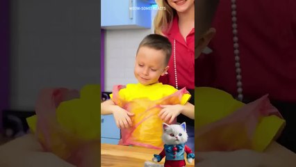 NO MESSY T-SHIRTS 🙀 MOM'S GENIUS KITCHEN HACK #parenting #reverse