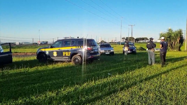 PRF intensifica fiscalização no Trevo Guarujá e garante ordem no trânsito