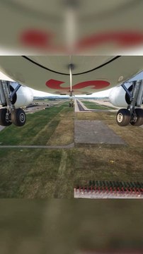 Treacherous Landing Austrian Airlines A320 at Zurich Airport (ZRH), Zurich, Switzerland #flights #fly #flightlovers #Canada #USA #Japan #aviation #flying #FlyingLovers #aviationlovers