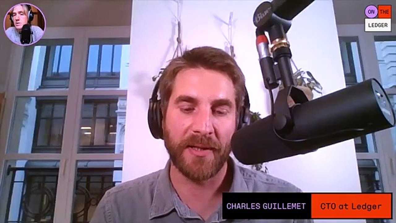 Ledger Stax... Explained by Charles Guillemet