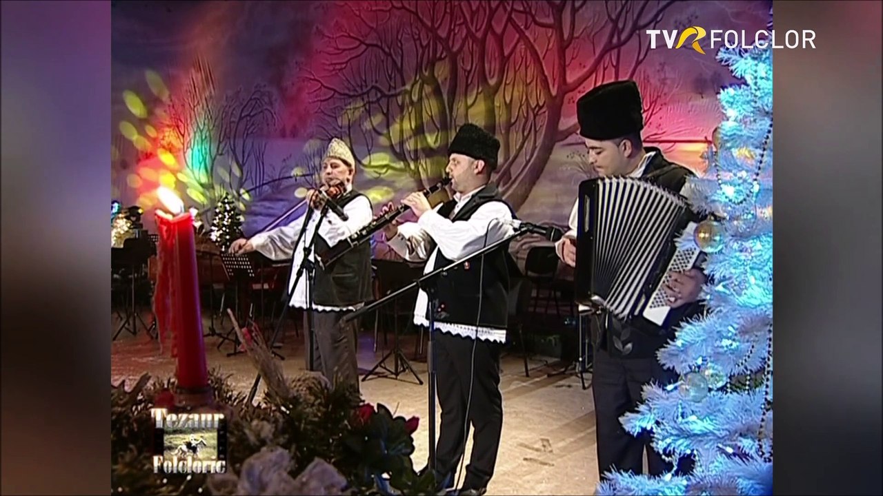 Nicolae Muresan si colindatori din Satu Mare - Tezaur folcloric - TVR - 2013