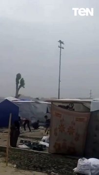رياح شديدة تكاد تقتلع الجدران فما بال خيام أهل غزة البالية.. شاهد مافعلته الرياح في خيام النازحين 💔