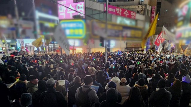 내란 입장 밝혀라 박수영 의원 사무실 앞 수천 명 시위 / YTN