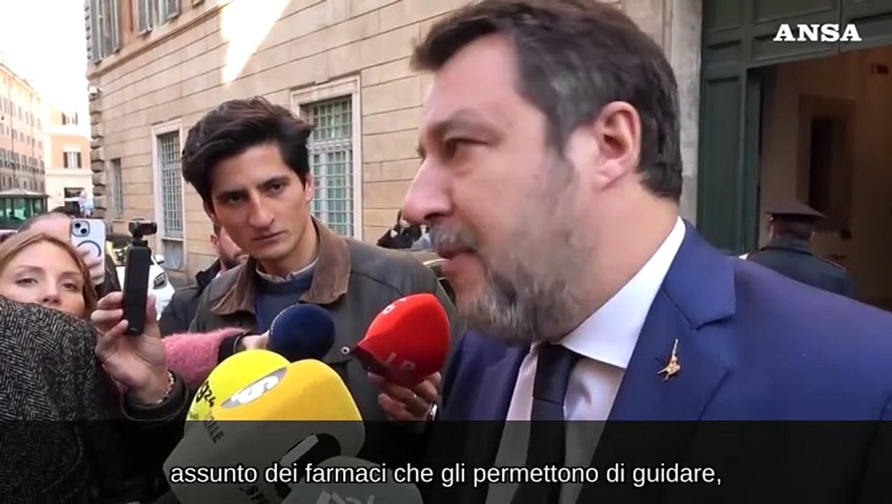 Codice strada, Salvini: "Atteggiamento piu' prudente. Su alcol non cambia nulla"