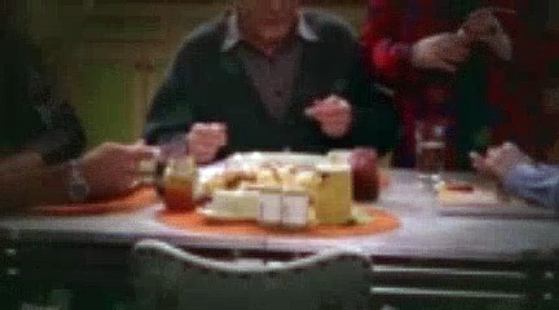 Everybody Loves Raymond Season 6 by Family Guy - Dailymotion