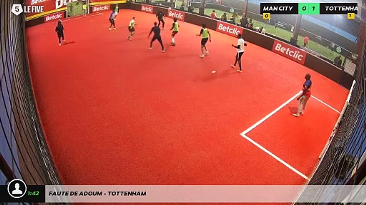 Faute de Adoum - Tottenham