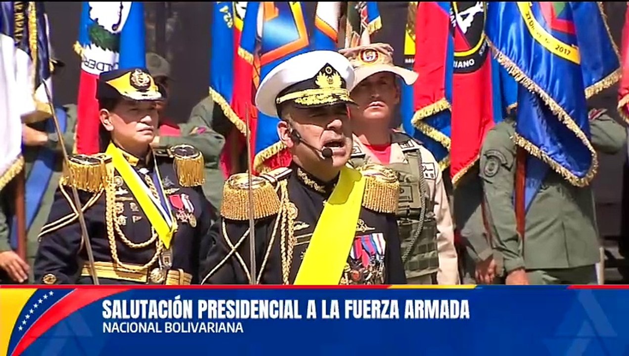‌Presidente Nicolás Maduro lidera acto de salutación de fin de año a la FANB