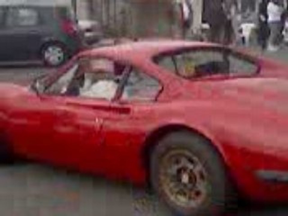 Arriver Ferrari Dino