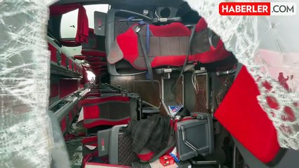 Kars'ta yolcu otobüsü devrildi, 23 kişi yaralandı