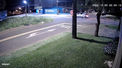 Imagem flagra acidente registrado no Bairro Santa Cruz