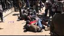 Kenya, protesta contro aumento rapimenti, polizia spara lacrimogeni