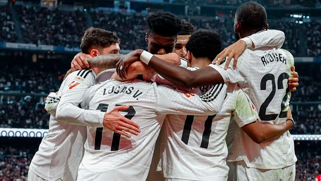 Jugadores del Real Madrid se divierten durante sus vacaciones de Fin de Año